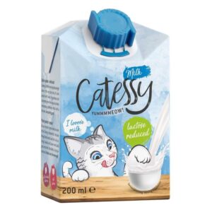Karton mleka dla kociąt
